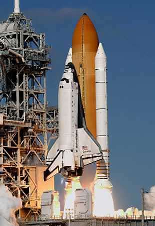 The space shuttle Columbia, 01/16/2003